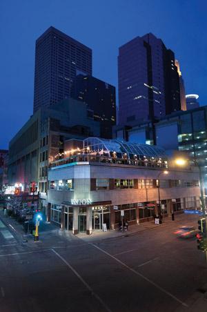 Union-exterior-night