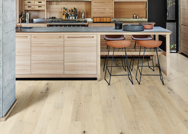 hallmark Regatta Halyard Oak Kitchen