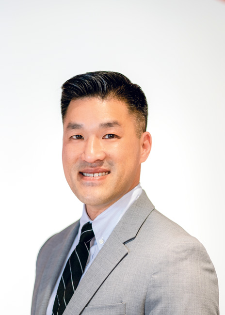 How to Thomas Nguyen Headshot 2021