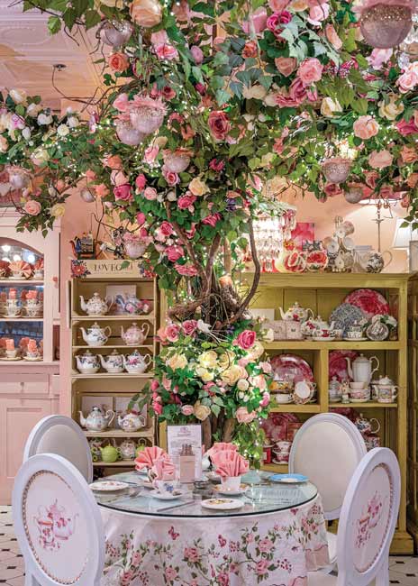 feature Rose tree vertical