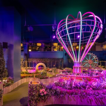 swingers the clocktower course 