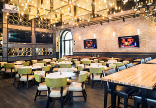 Gastropub Evokes Vintage Vegas