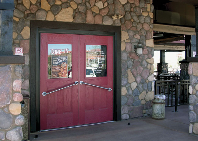 special lite famous daves1